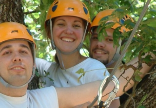 Tres chavos en los árboles 
